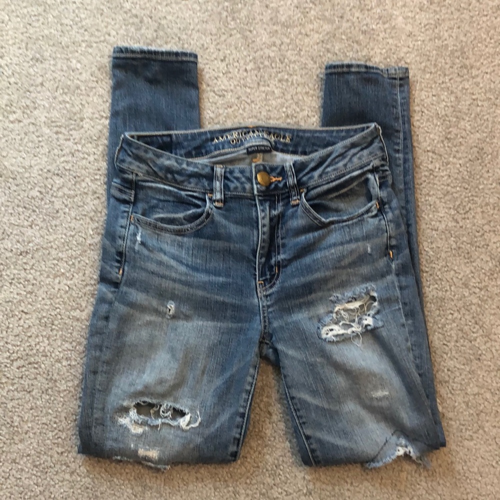 American Eagle Outfitters Distressed Hi-Rise Jegging Jeans